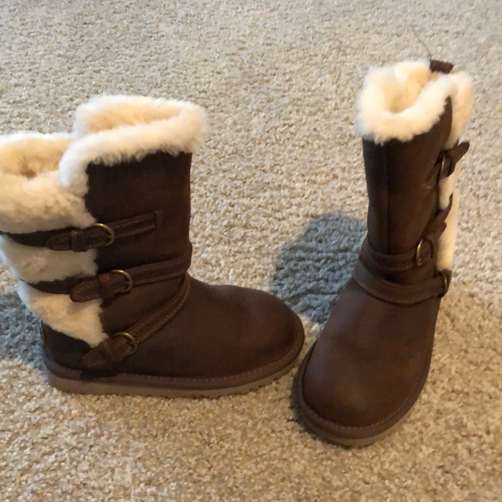 Kid boots